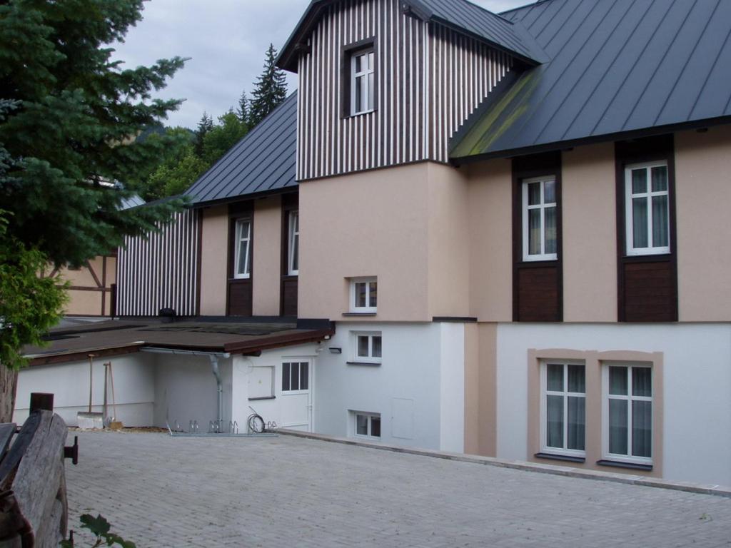 Synek Pension Spindleruv Mlyn Exterior photo